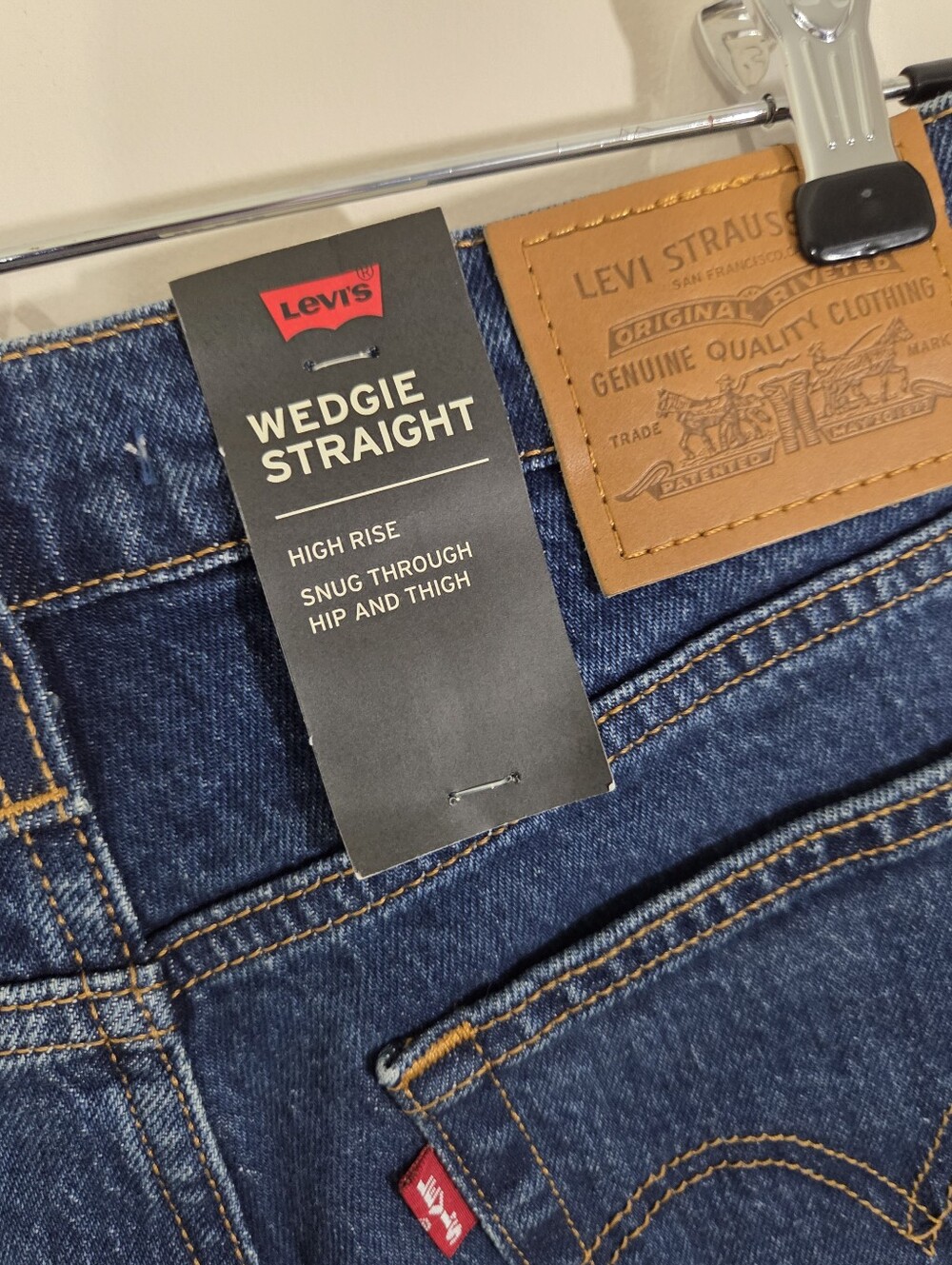 NWT Levi's Wedgie Straight Jeans Size 25 Salsa Charleston Outlasted Dark Wash - Picture 7 of 12